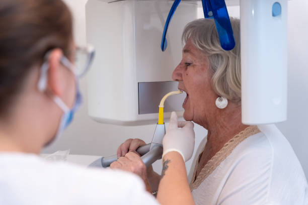 Best Emergency Dental Care for Broken or Chipped Teeth in Glen Ellyn, IL